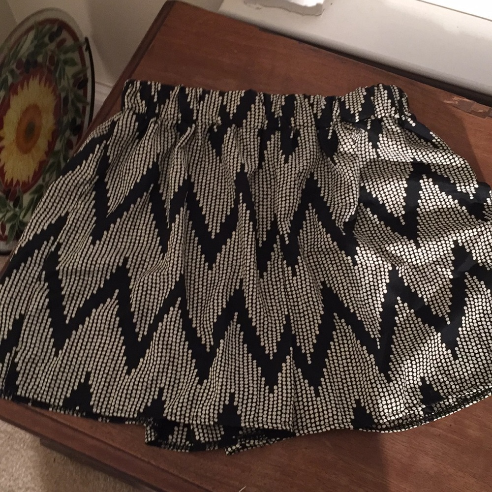 💃 CLEARANCE! Fun shorts!